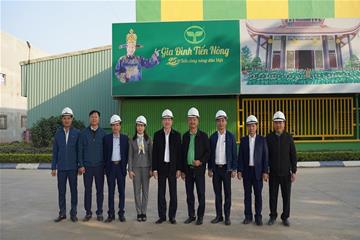 Chủ tịch Hội Nông dân Việt Nam thăm và làm việc với Công ty CP Công nông nghiệp Tiến Nông