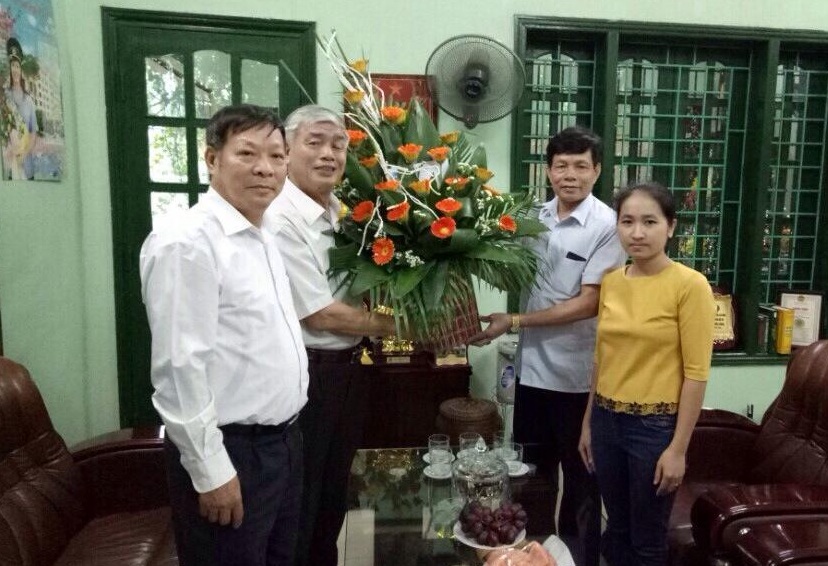 Hoạt động chúc mừng ngày Doanh nhân Việt Nam