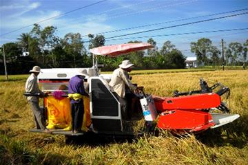 Hàn Quốc viện trợ không hoàn lại cho Việt Nam 25 triệu USD để thực hiện cơ giới hóa nông nghiệp tại vùng ĐBSCL.