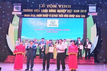 Tiến nông vinh dự đón nhận giải thưởng cao quý của Tổng hội NN & PTNT