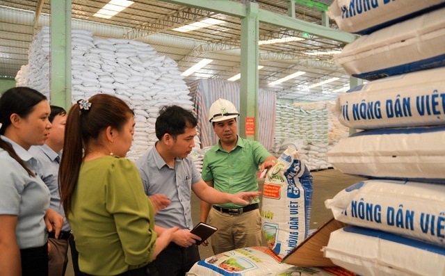Hội nông dân các cấp tỉnh Tuyên Quang thăm và làm việc tại Nhà máy Tiến Nông2